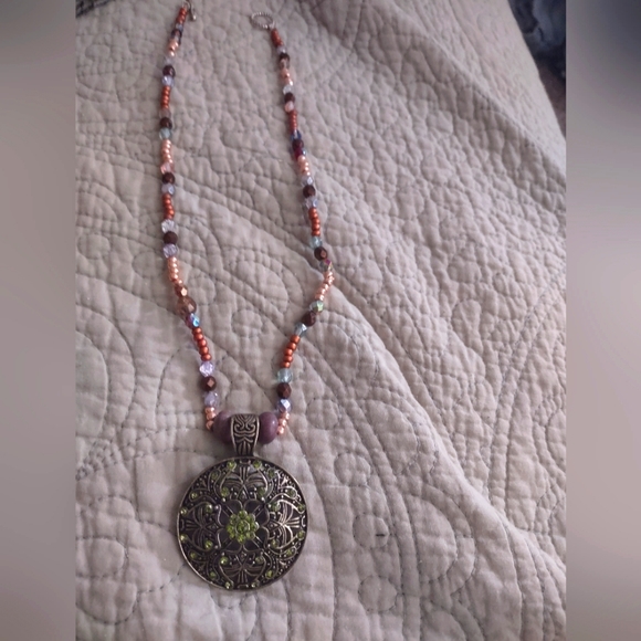 Necklace - Picture 1 of 1